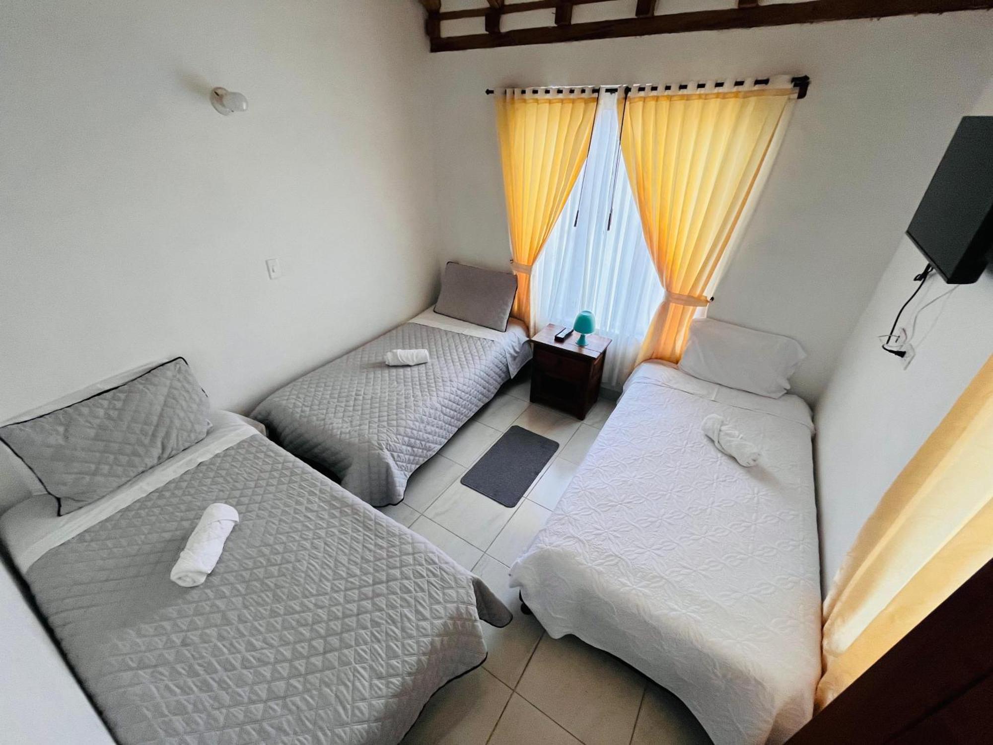 Dos Privadas Con Baño Y Placard En La Quinta Buenos Aires * Villa de Leyva